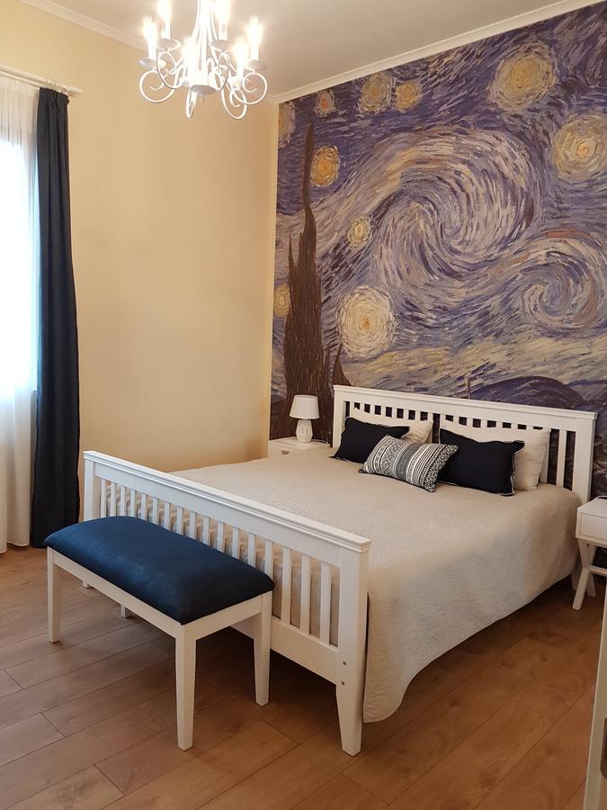 The Starry Night Apartment 바투미 외부 사진